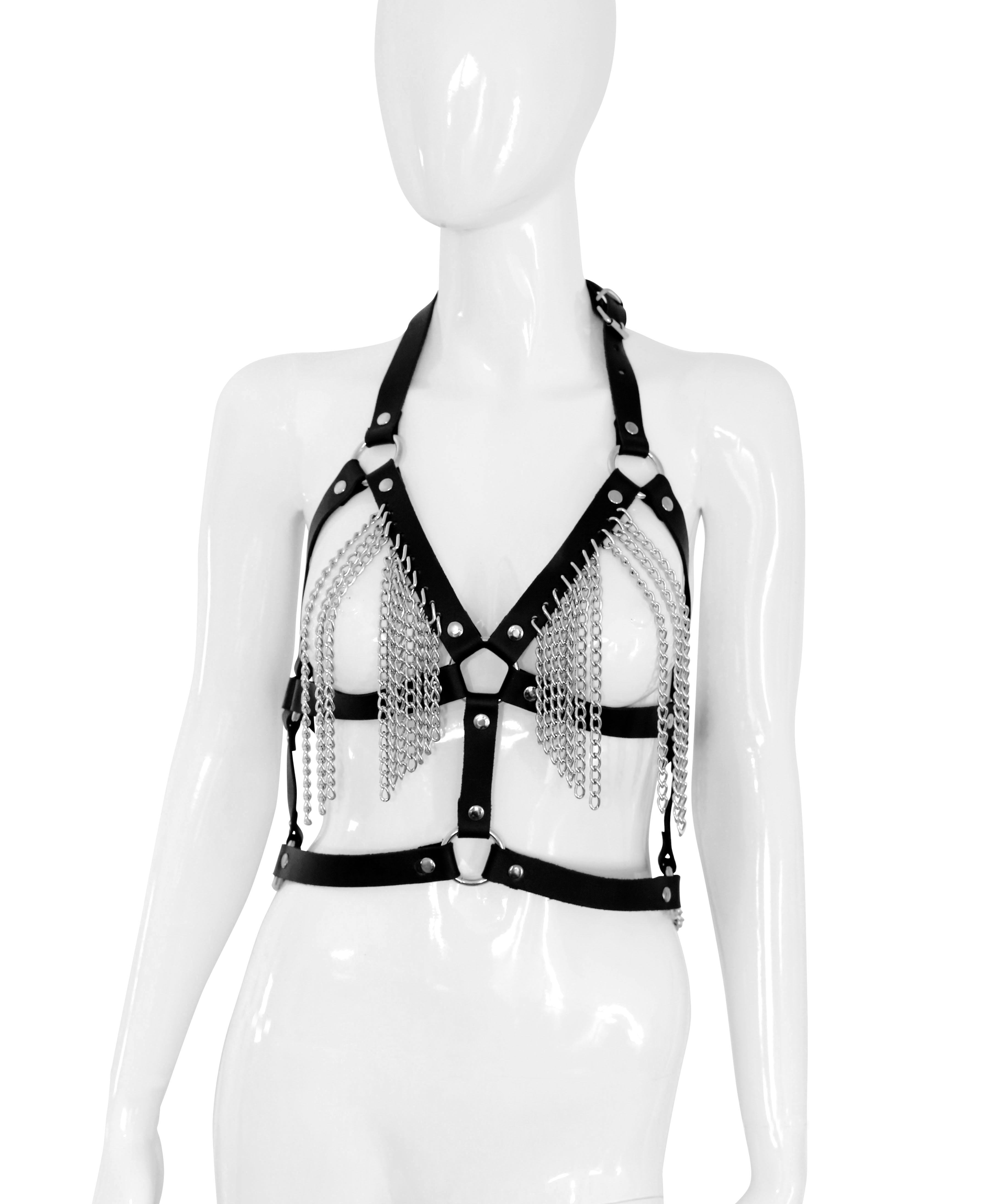 Harnes chains Madame